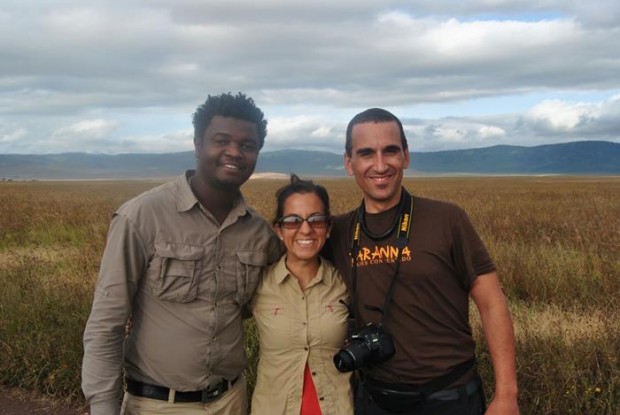 Maite y Robert en el Ngorongoro de Tanzania